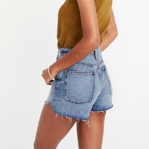 NWT Madewell Perfect Jean Short tulip hem size 28